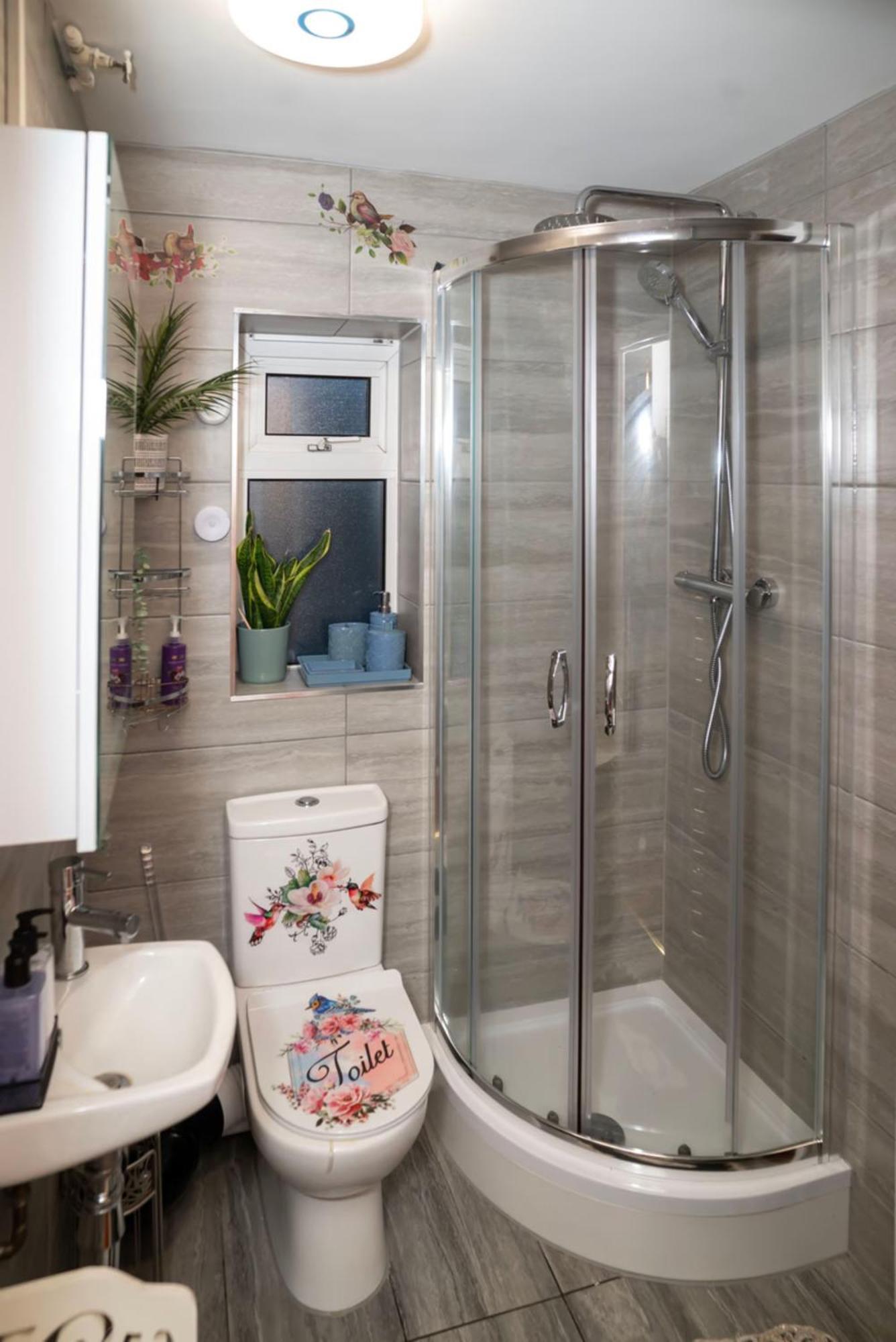 4 Bedroom House Rented By The Londra